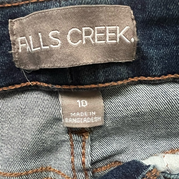 Falls Creek Women’s Denim Bermuda Jean Shorts Size 10 NWT - Picture 3 of 4